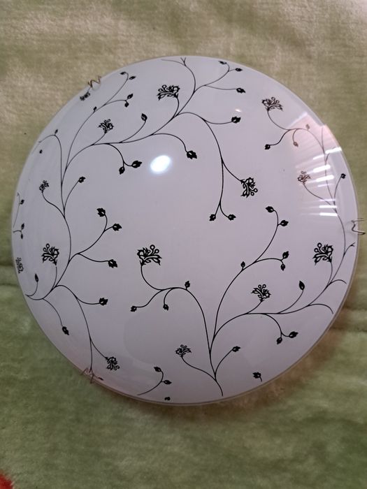 Aplică pentru dormitor și living