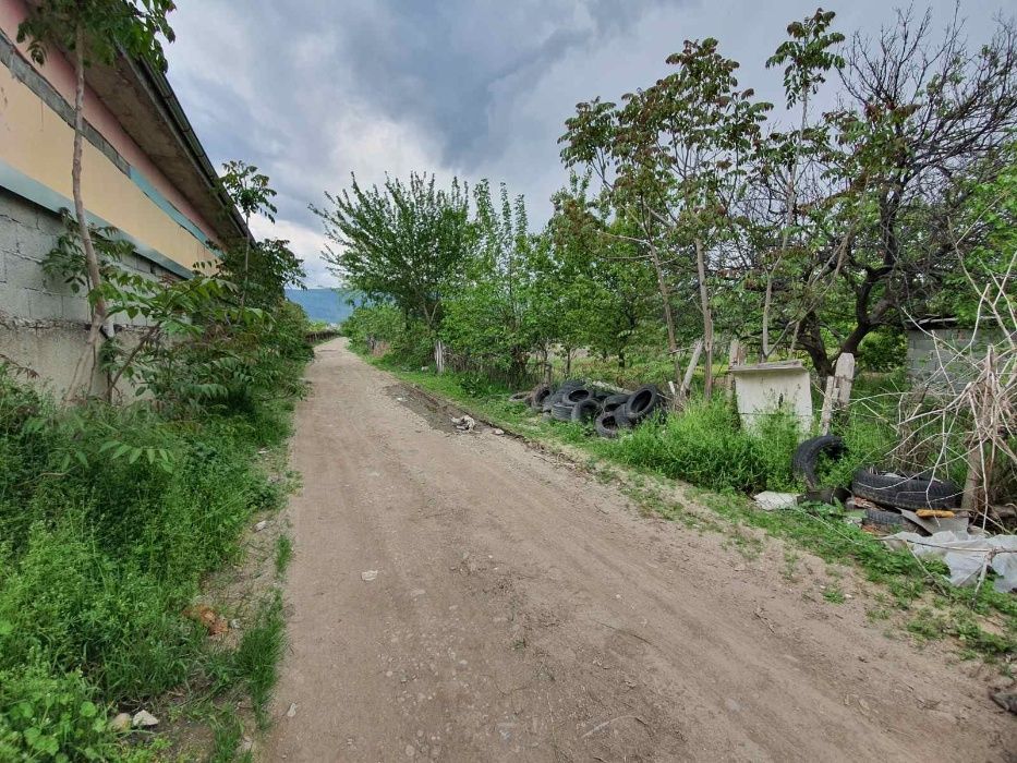 Продавам две земи 1400кв.м. в Асеновград статут УПИ местност Кавакалтъ