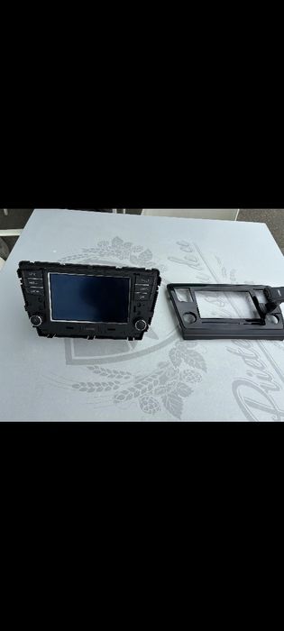 Vând/schimb (doar cu telefon schimb) Media player touch Skoda octavia-