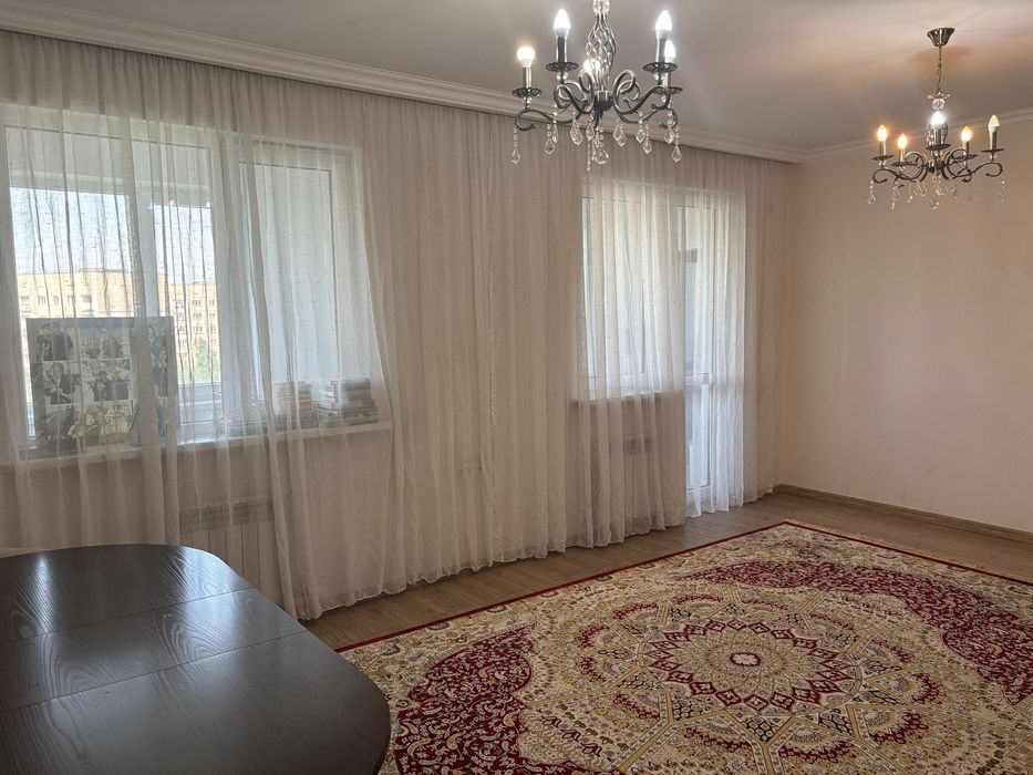 Продам 2 люстры в отличном состоянии