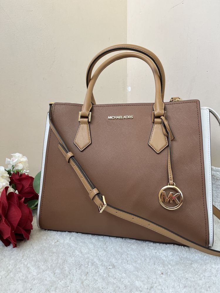 Michael Kors guess чанта естествена кожа