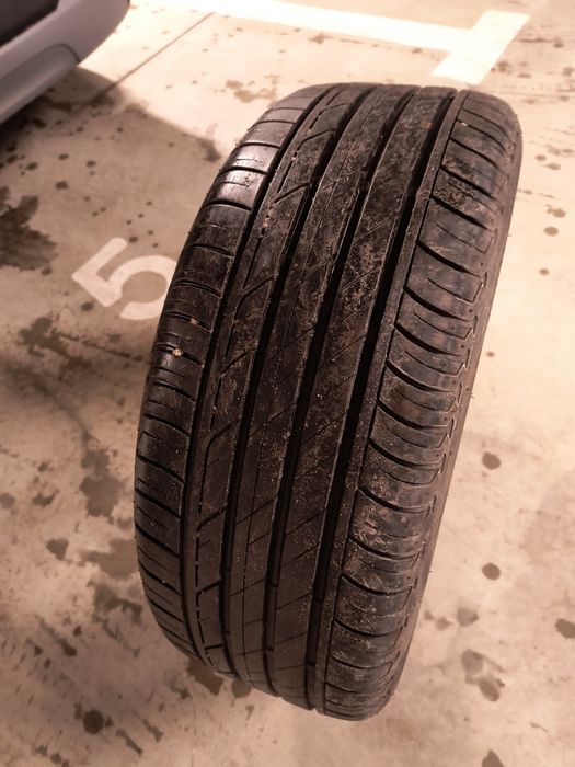 Vând anvelope stare bună