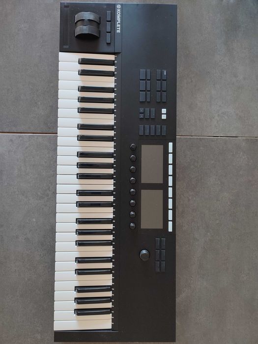 Controler MIDI Komplete Kontrol S49 Mk2