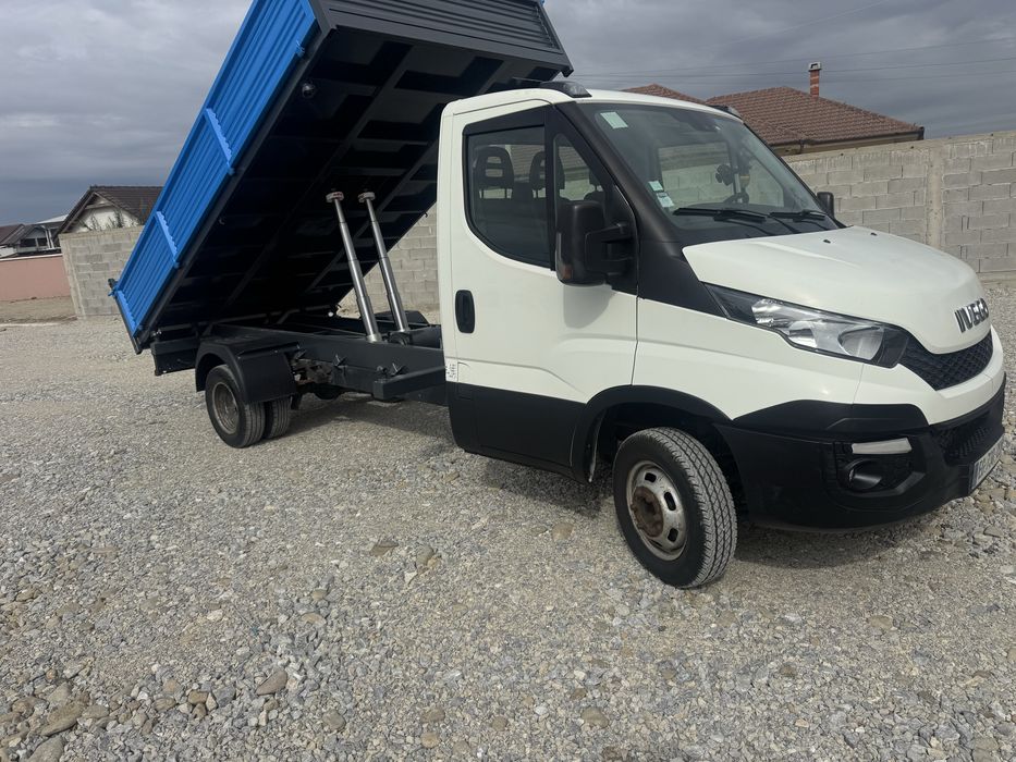 Iveco basculabil pe 3 parti