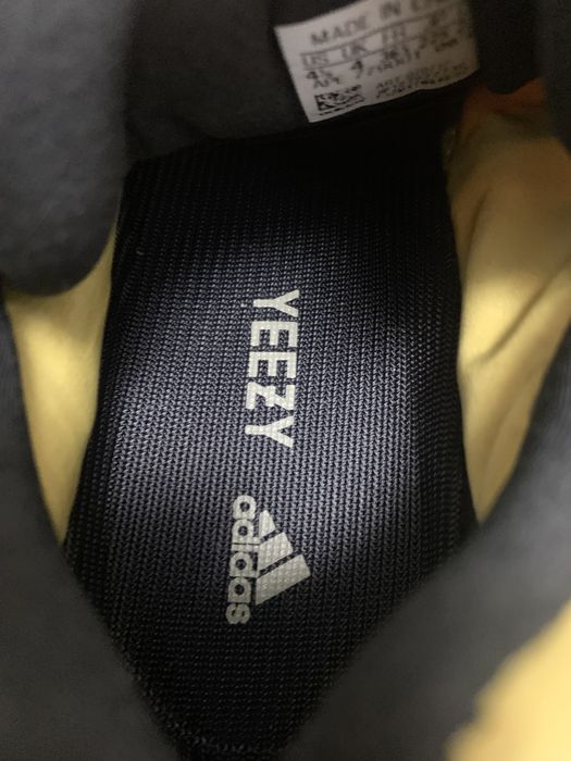 Adidas yeezy 700mnvn boost