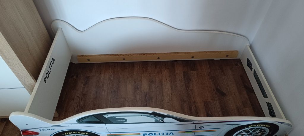 Pat copii mașină poliție