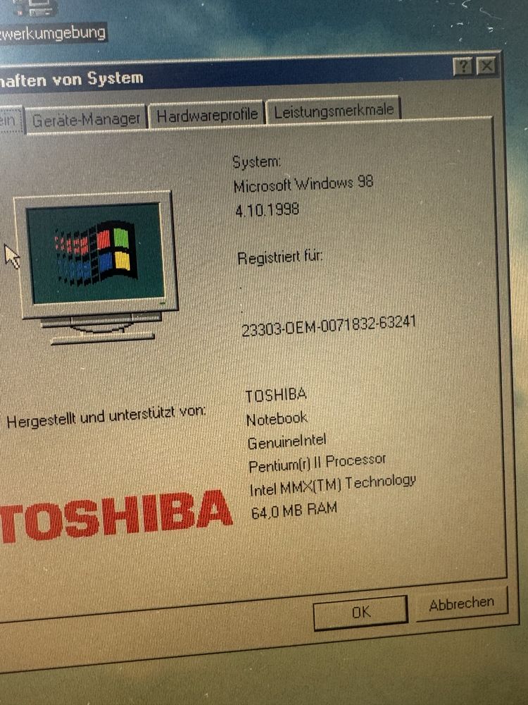 Ретро лаптоп Toshiba Satellite Pro 490 CDT , Windows 98