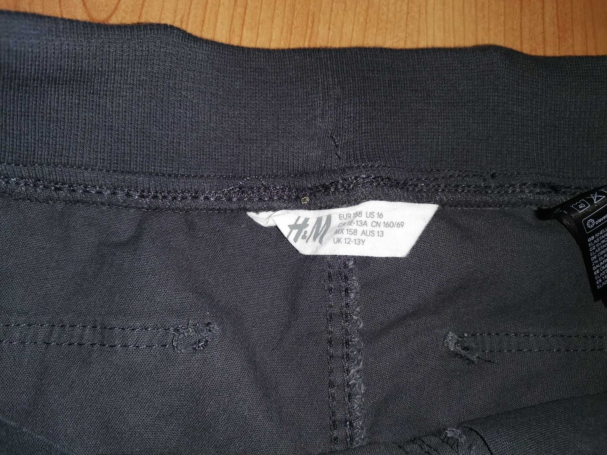 Pantaloni baieti H&M mar. 12-13 ani, 158