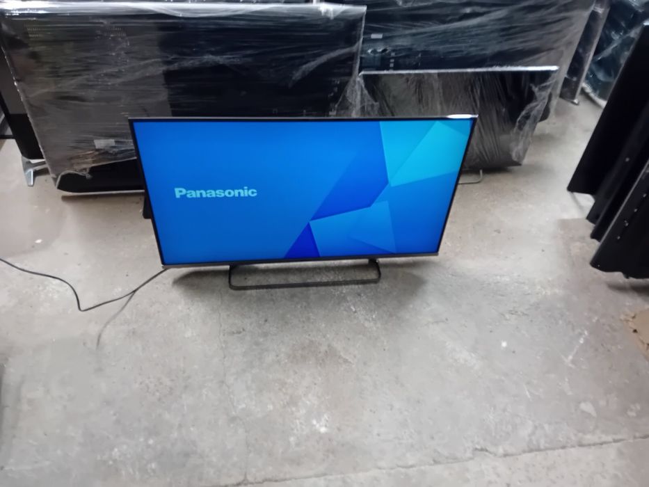 Телевизор Panasonic Smart 40 и 55 инча