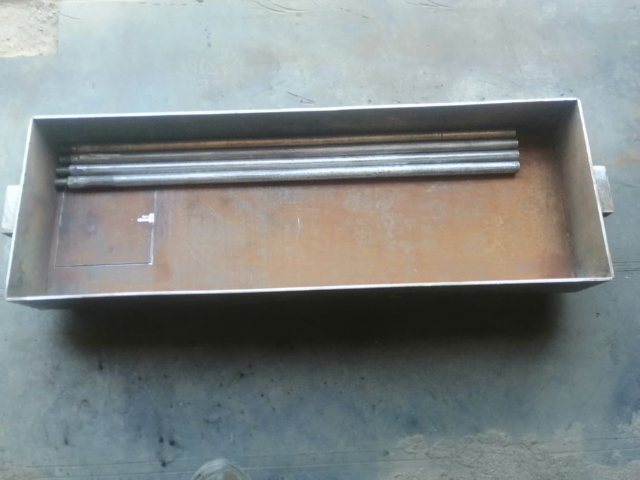 Продам мангал толшена металла 6 высота 10см длина 900см ширина 30 см