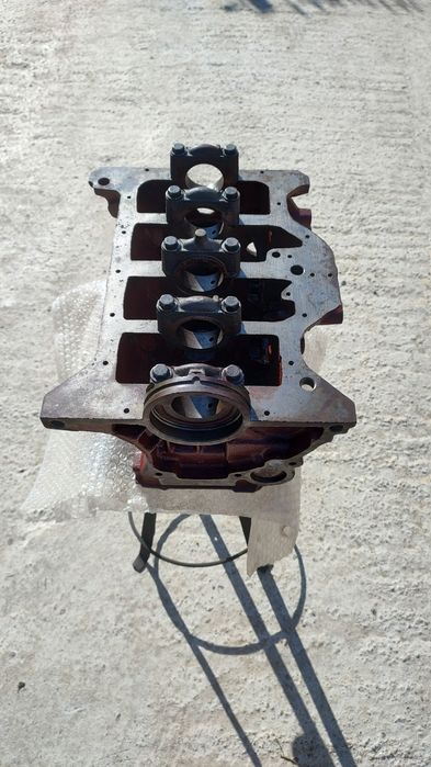 Bloc motor nou Dacia 1310  1,4  1998  neechipat