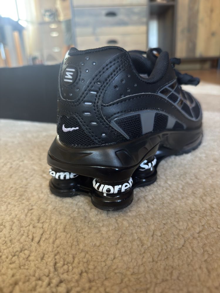 Nike x Supreme Shox Ride 2 White & Red обувки