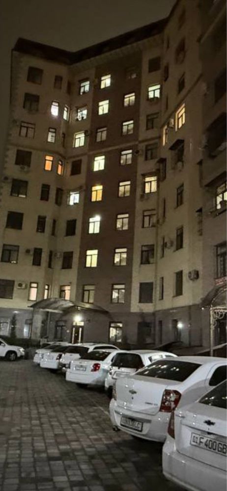 Яккасарой 8 роддом 2/1/10 76 м2 можно как офис