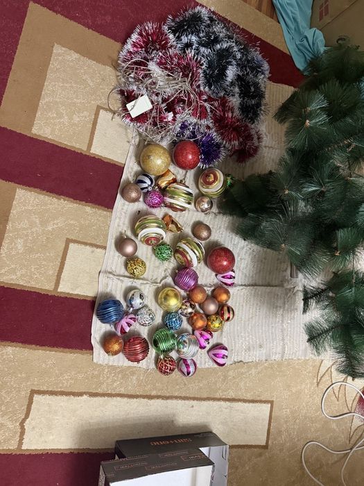 Срочно подается новогодняя ёлка