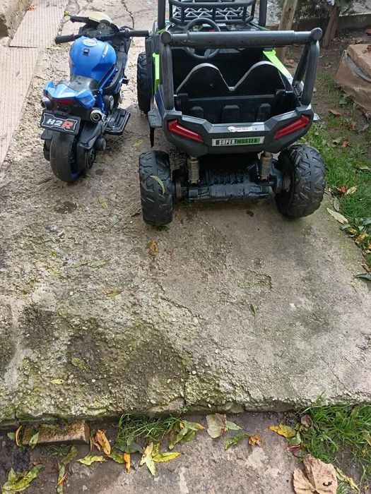 Mașinuță electrică și motocicletă electrică copii
