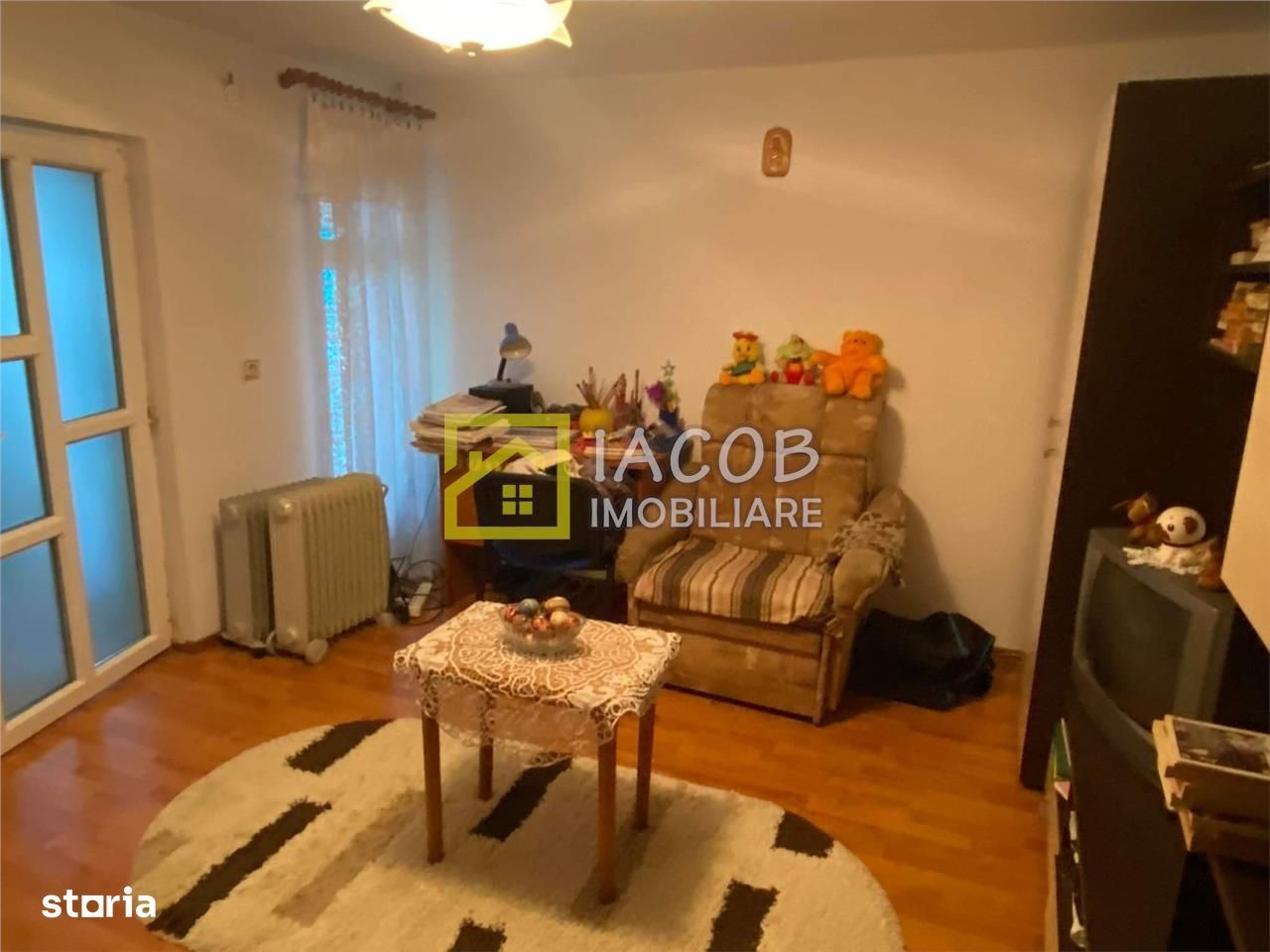 Apartament la casa cu 3 camere, Magura, Bacau