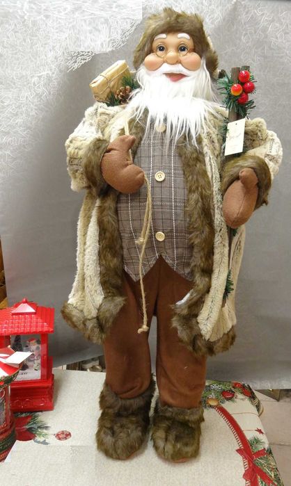 Налична коледна декорация, фенери -светещи, музика, сняг в течност