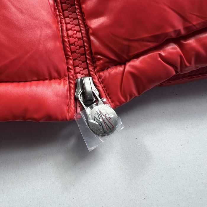 Moncler Червено Яке - Unisex Мъжко Дамско