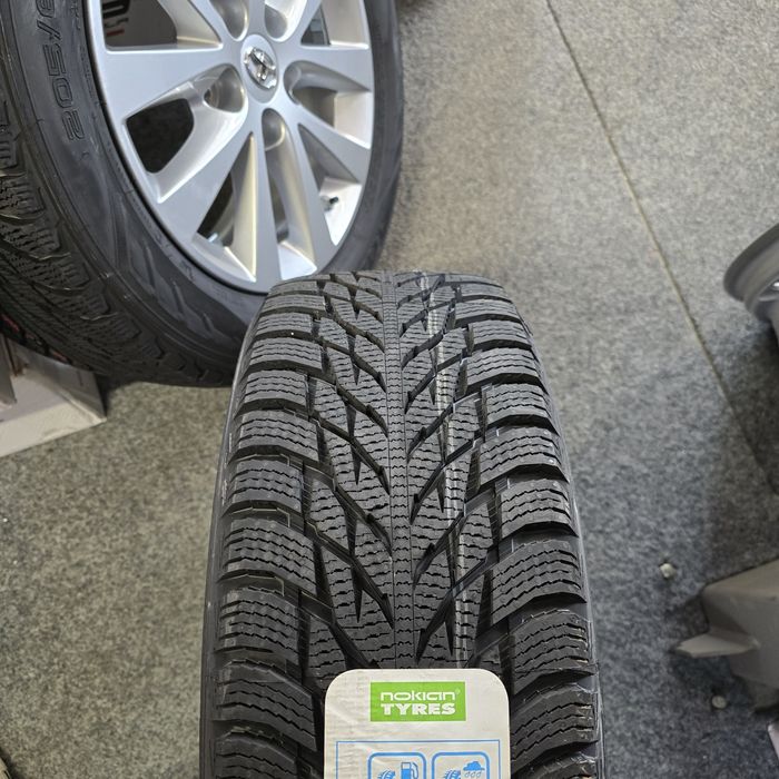 НОВИ Оригинални джанти за Тойота 16цола гуми 205 55 16 / 205 60 16