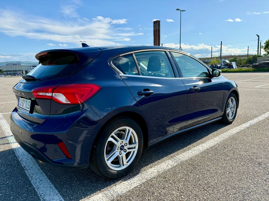 Ford Focus – Full LED, CarPlay, Driver Assist, KM reali