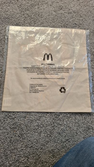 Sacosa cumparaturi Mc donalds