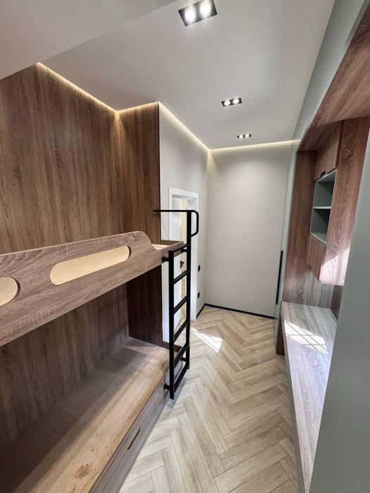 3/1/6 Лисунова,  ЖК Дубовый городок, мебель техника, 75м2, 100 000 уе