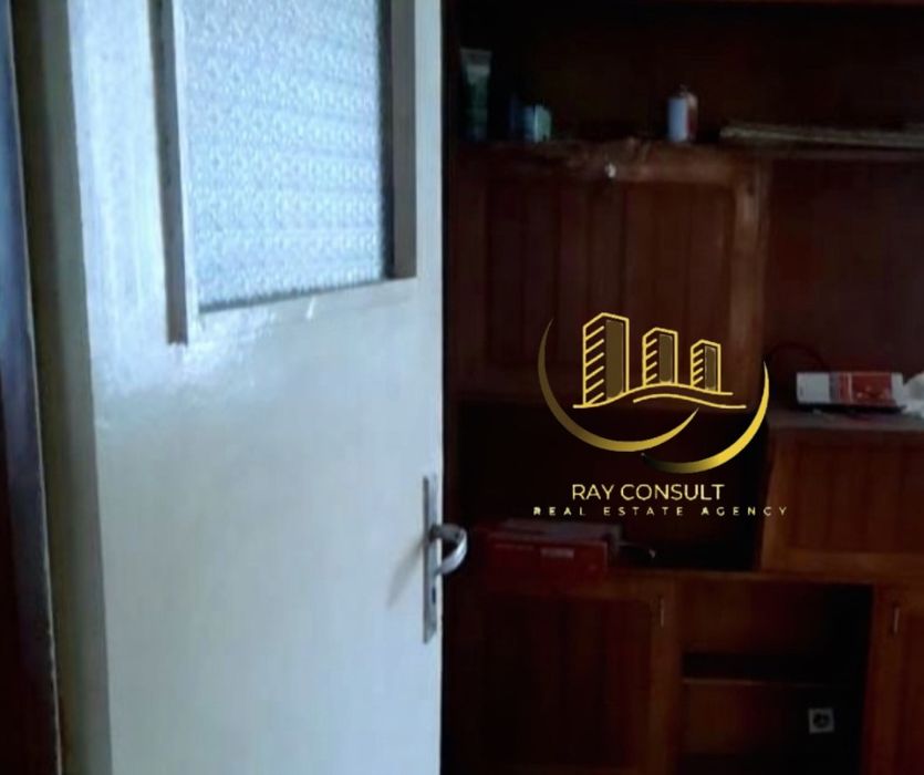 Рей Консулт продава апартамент в кв.Славянски