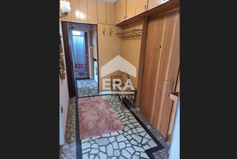 Дава се под наем Четиристаен апартамент в Варна, Център - 105 кв.м за 700 € - Снимка #7
