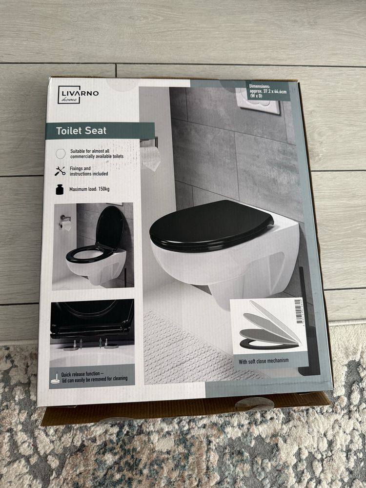 Capac Wc negru Livarno Nou cu eticheta