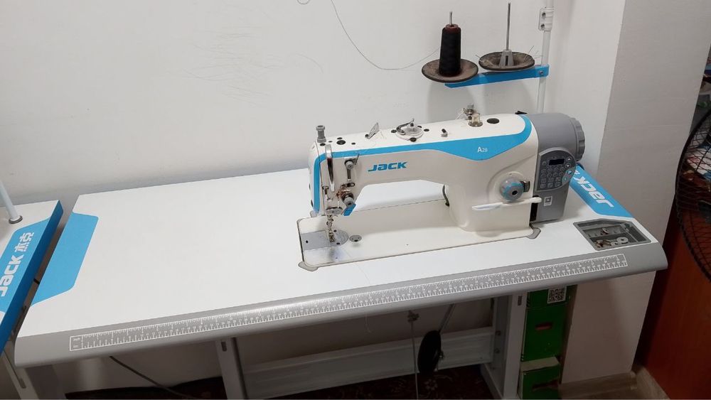 Jack tikuv mashinasi Tog’ri chok va Averlok