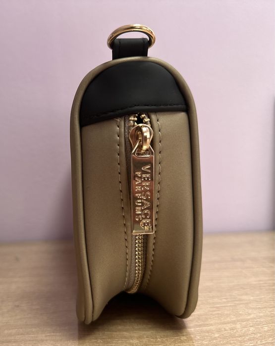 Чисто нова оригинална чанта на Versace