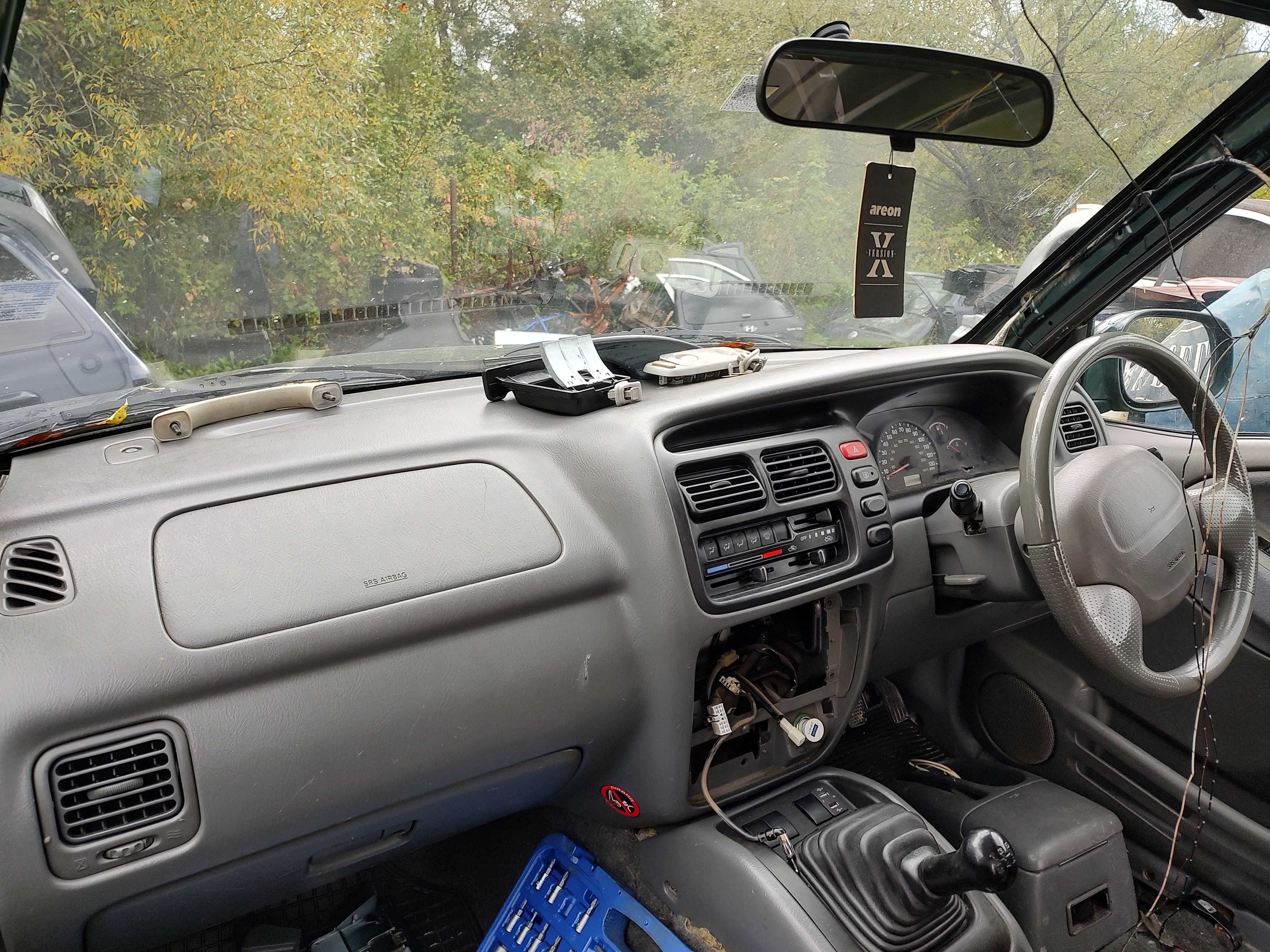 Suzuki Grand Vitara 1.6 На части