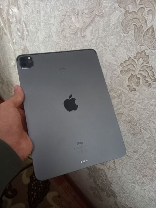 Ipad pro m1 128gb 450$