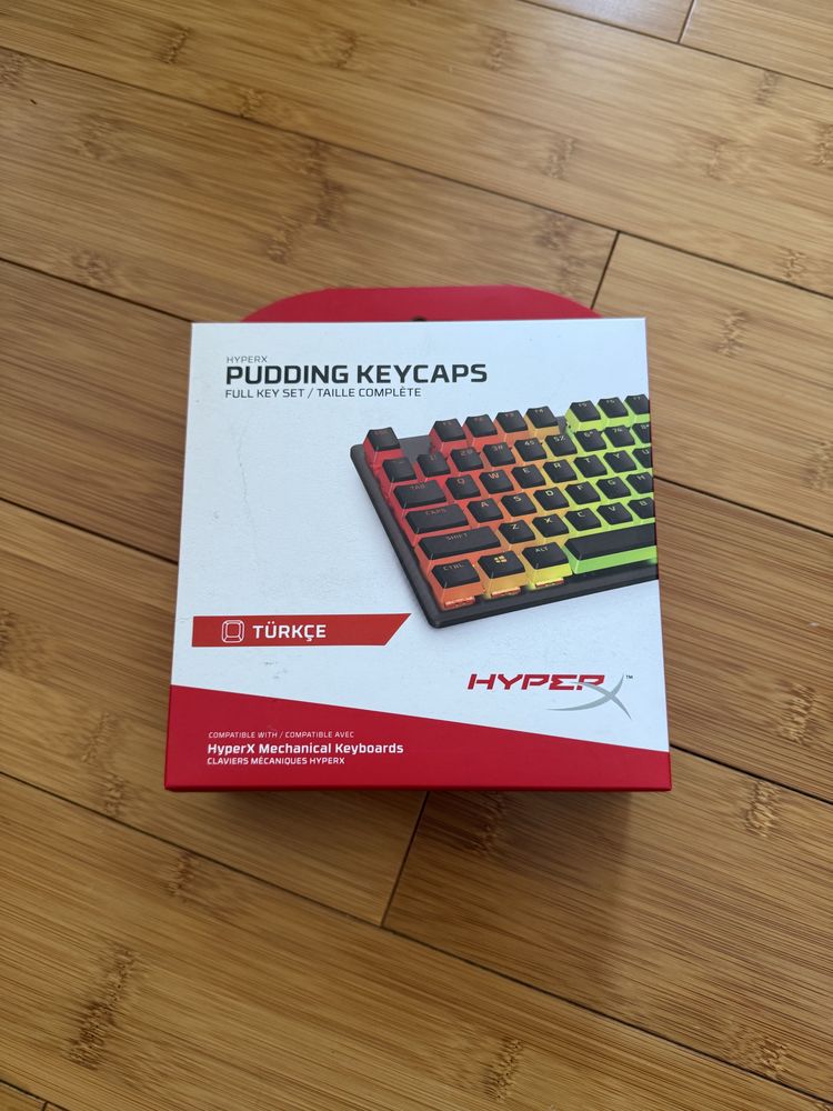 Keycaps hyperx roz albe si negre