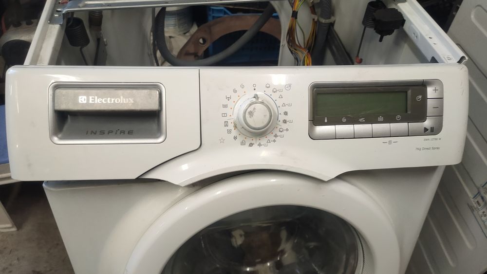 Пералня Electrolux EWN10780W на части