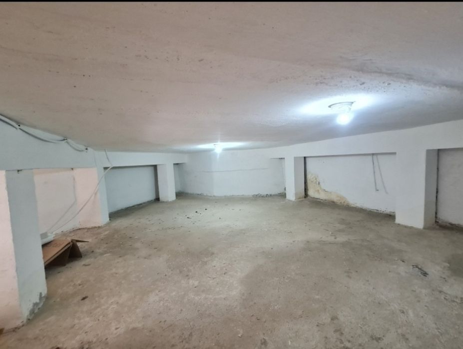 SROCHNO Sotiladi noturar 3 etaj bino