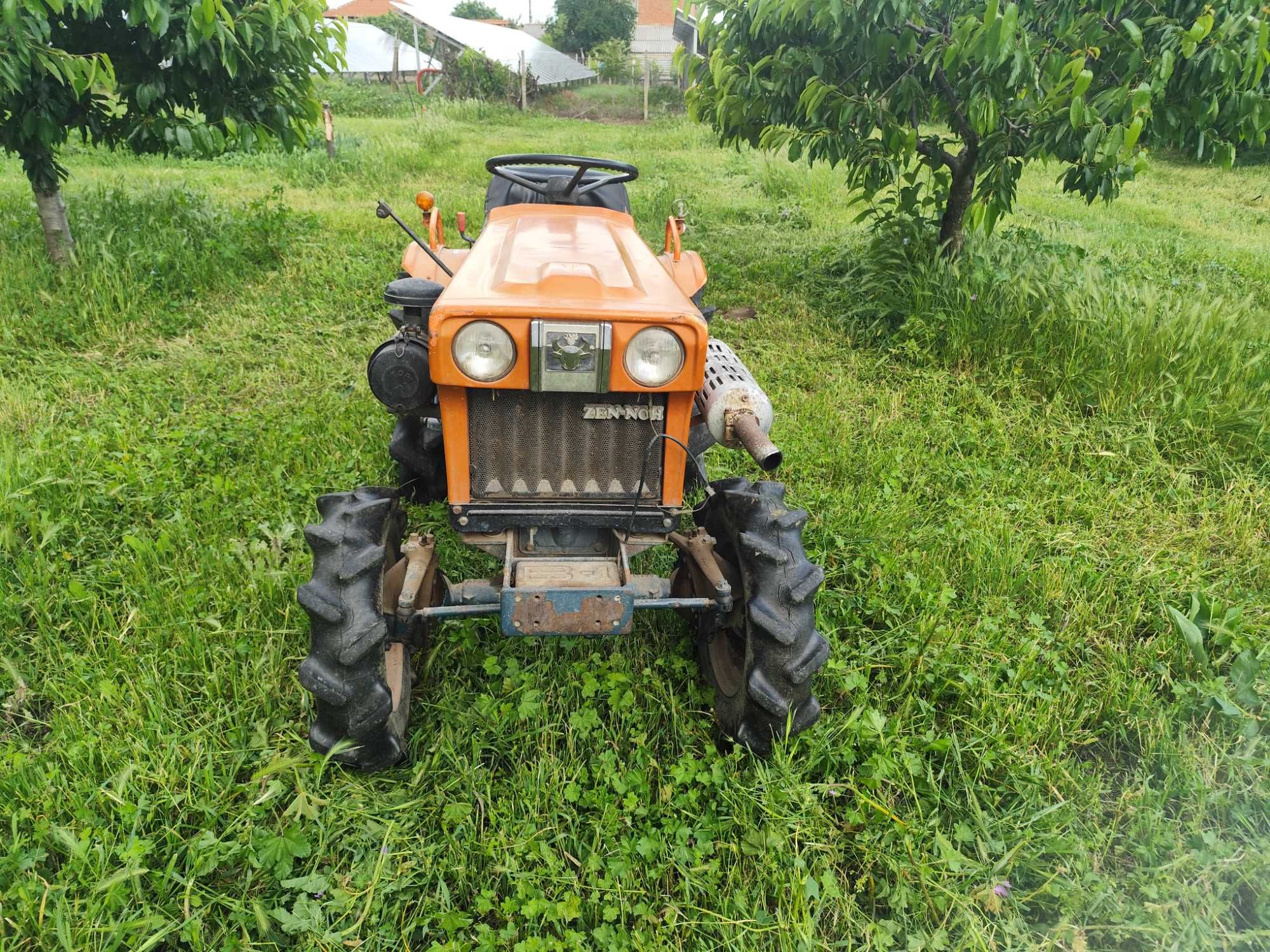 Kubota B70001 трактор