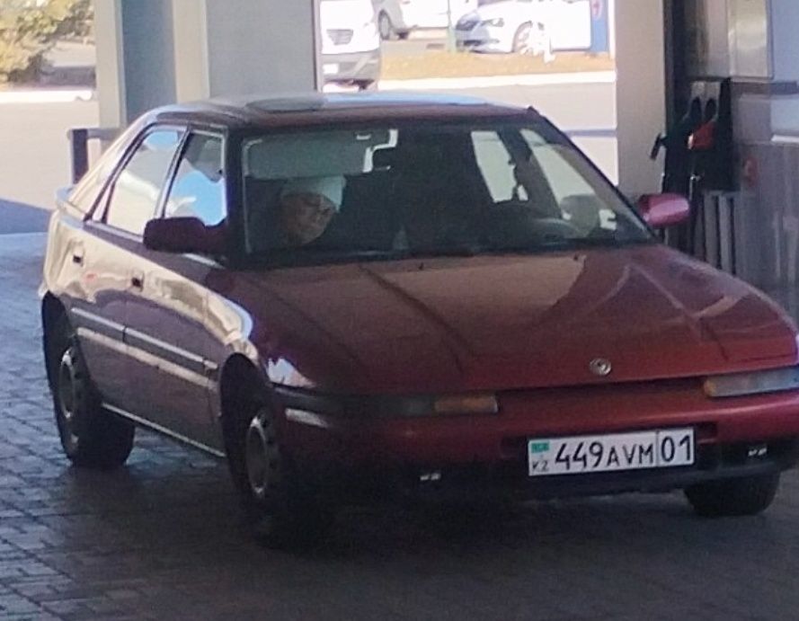 Мазда 323 слепая