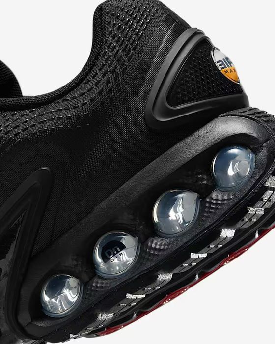 НОВИ! Nike Air Max DN "Triple Black"!