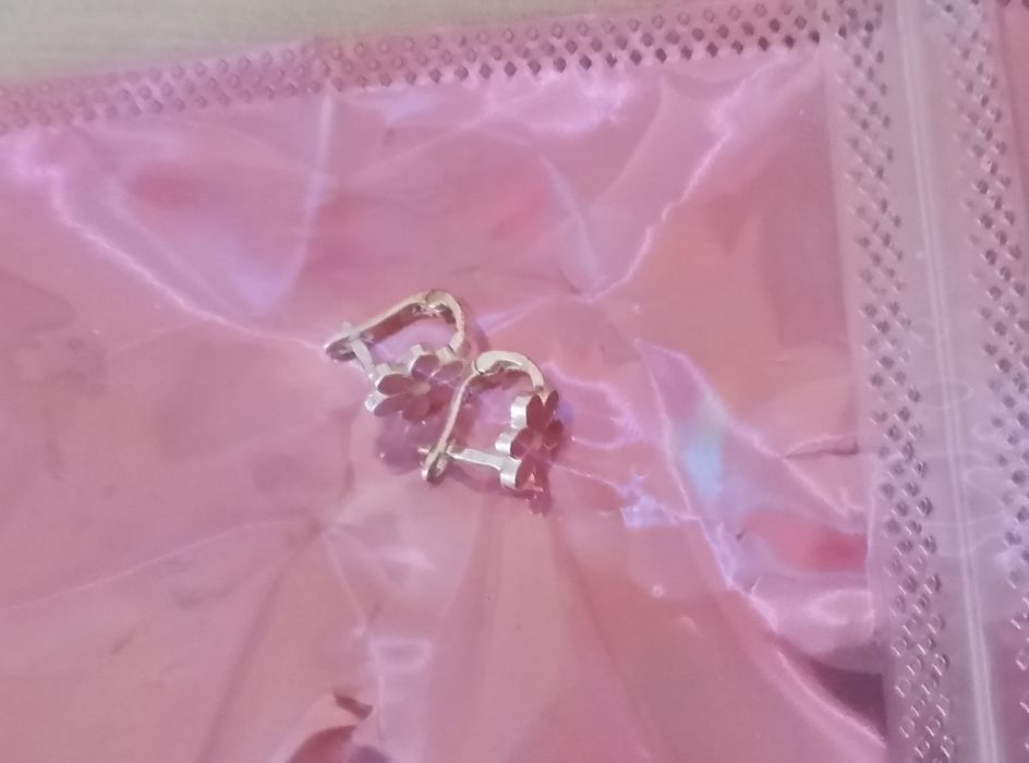 Нови сребърни обички