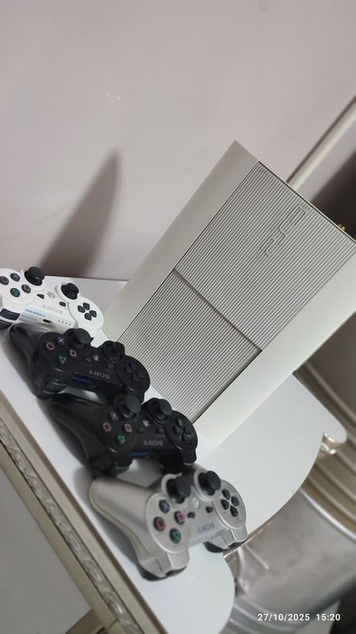 PS3 super slim 4ta orginal pult