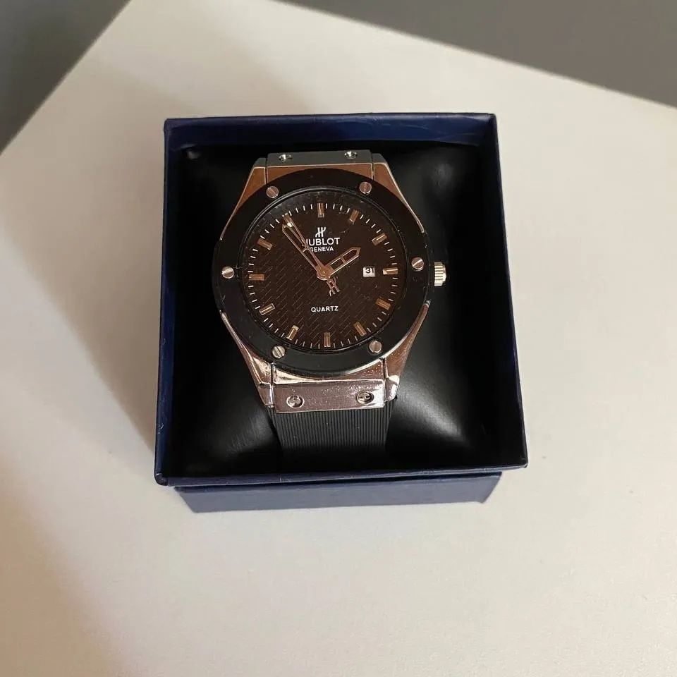 Часы HUBLOT часы