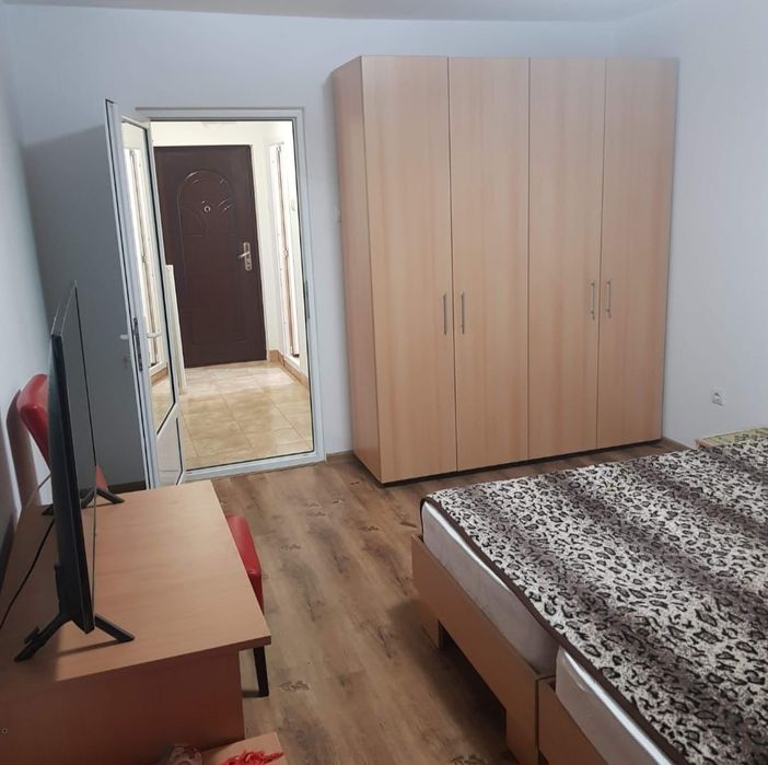 Vând garsonier în Craiova