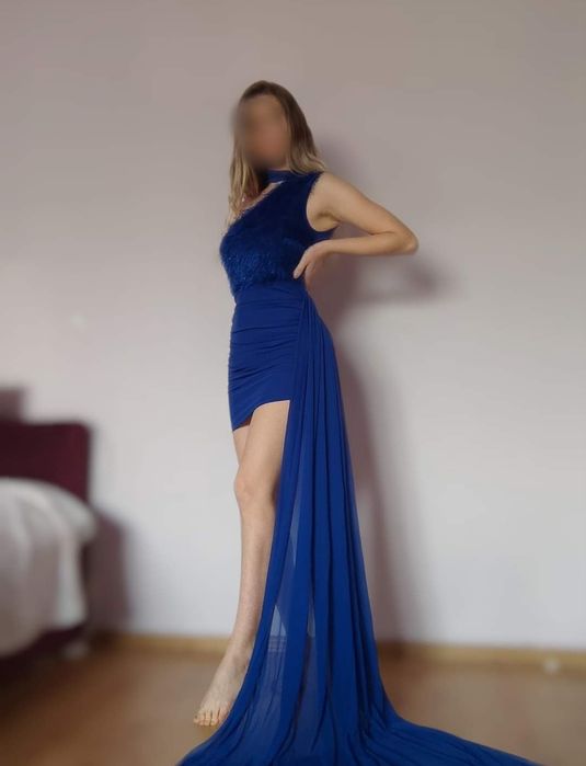 Rochie de seara scurta cu trena laterala