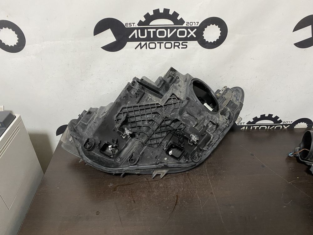 Far dreapta bixenon adaptiv si led Bmw Seria 1 F20 F21