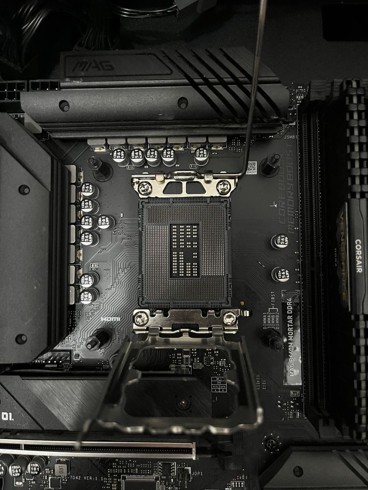 Продаю материнскую плату с ddr4 32gb