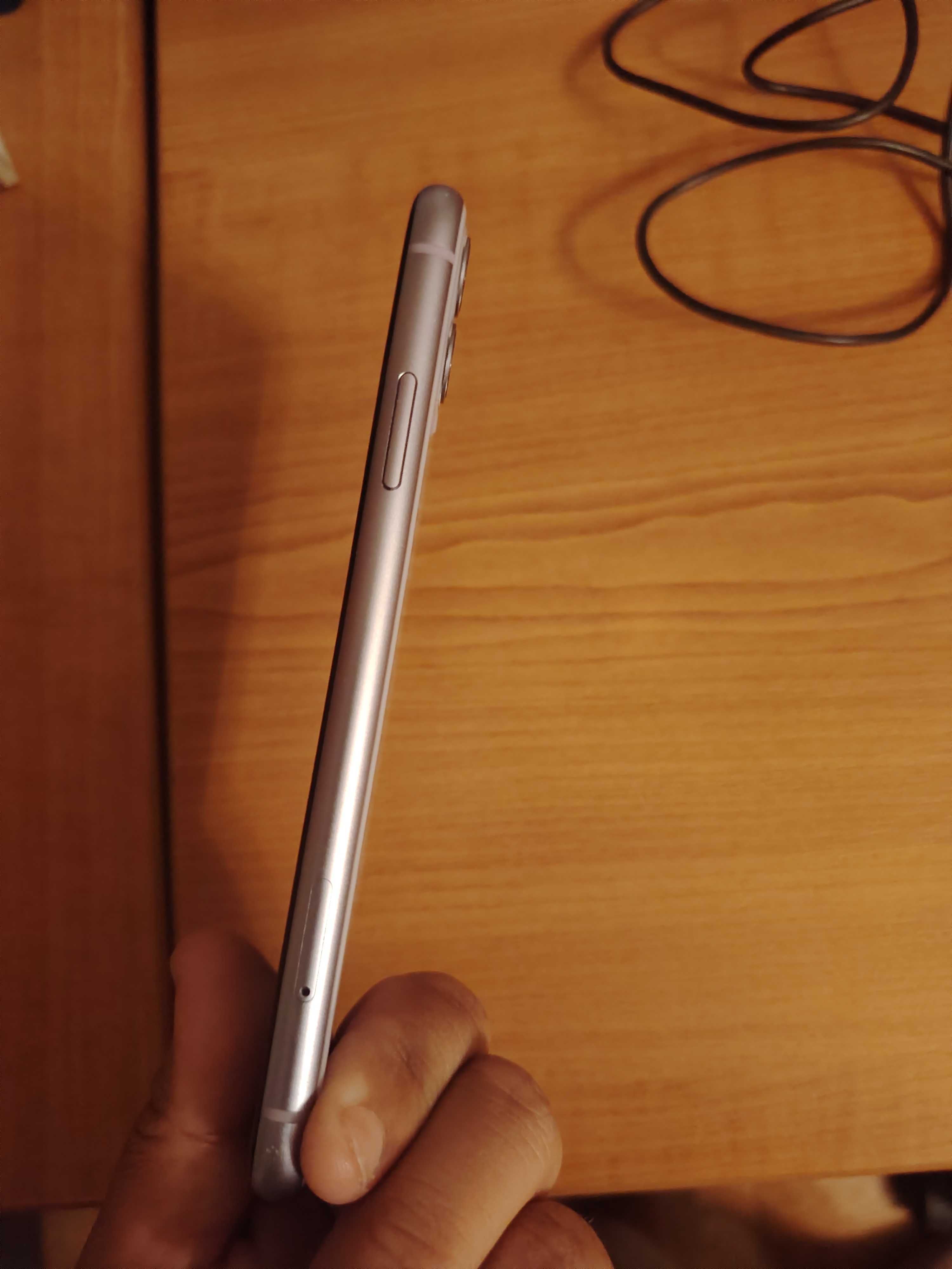 Iphone  11  запазен