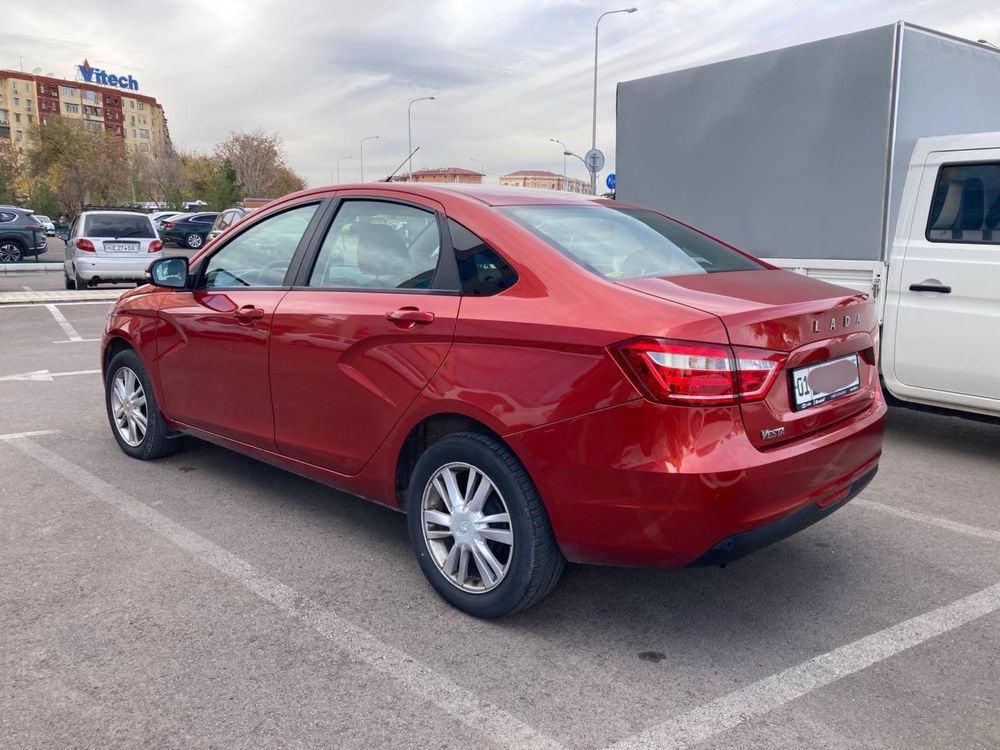 •Lada Vesta 2018•