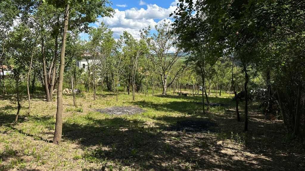 Парцел в регулация подходящ за строителство - 10 км от Габрово