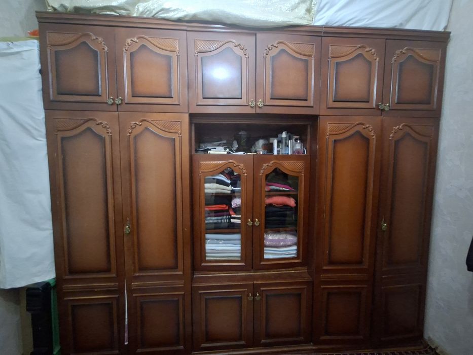 Стенка гостиная хорошими состояние